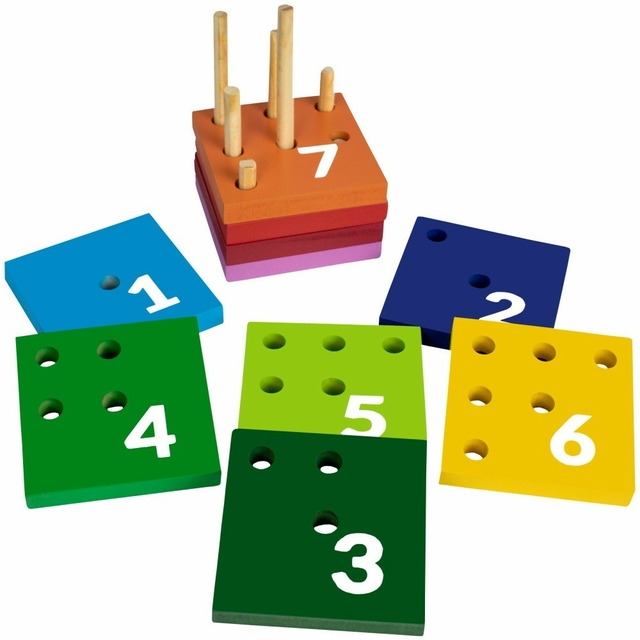 Pirâmide sobre Pinos - BrinqMutti