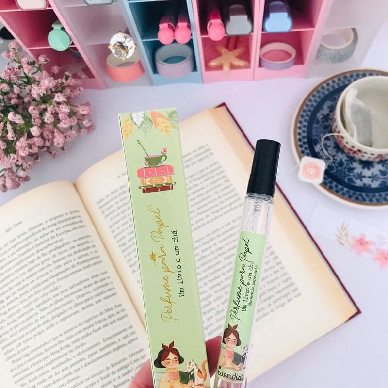 Perfume para Papel - Um Livro e um Chá